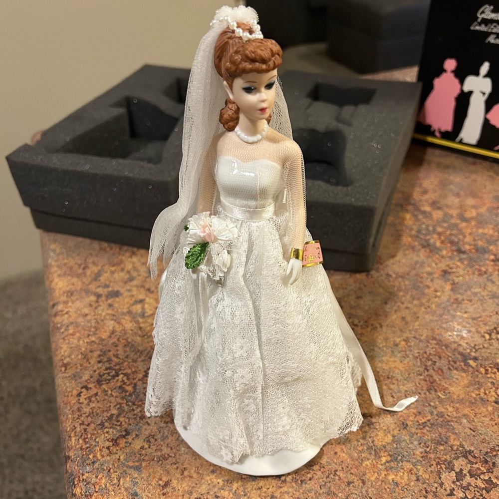 Wedding Day 1959 Limited Edition Musical Porcelain Barbie Glamour Collection